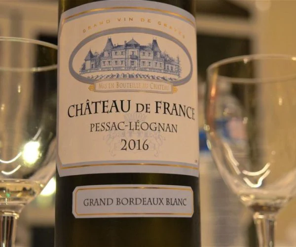 Au cœur de Bordeaux, Le grand cru Pessac Léognan à retrouver au restaurant La Table de 3